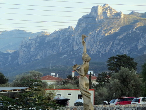 Alsancak's Golden Lady